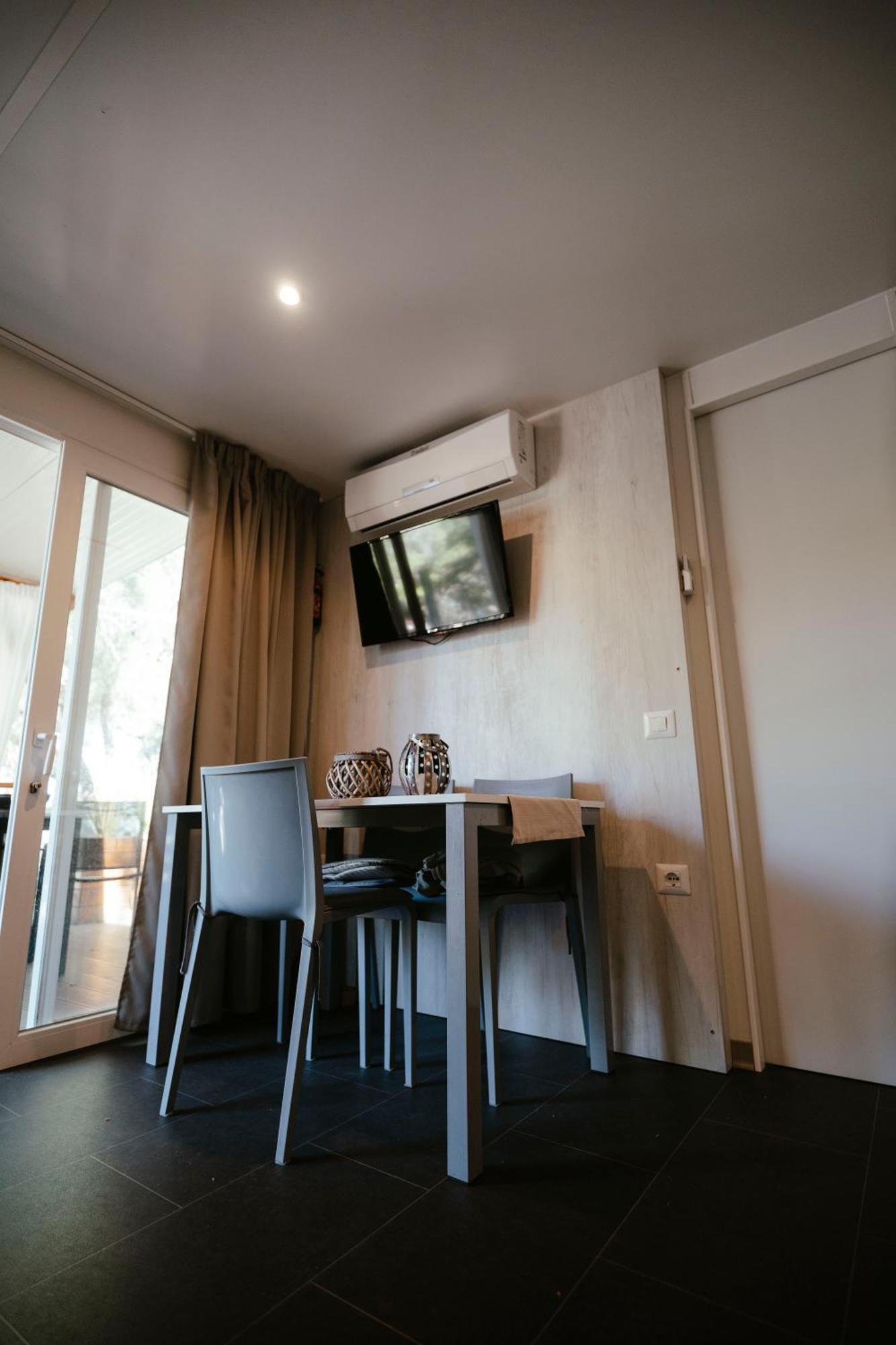Mobile Home Amelie Drage Luaran gambar