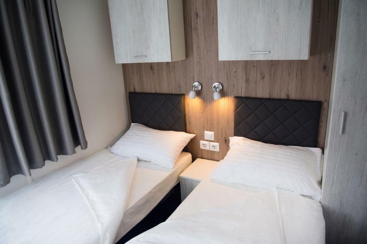 Mobile Home Amelie Drage Luaran gambar