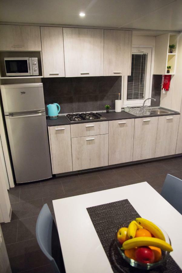 Mobile Home Amelie Drage Luaran gambar