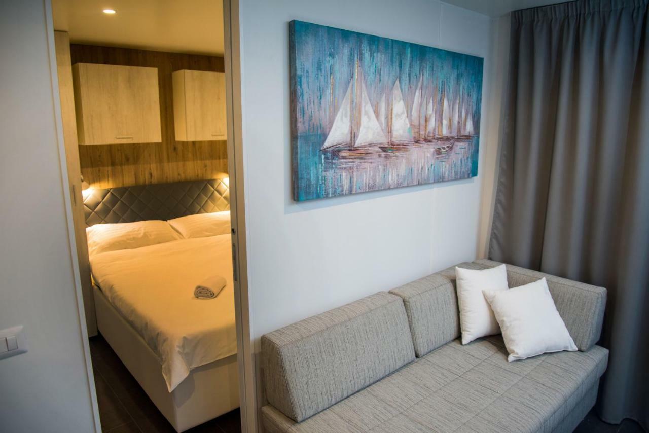 Mobile Home Amelie Drage Luaran gambar
